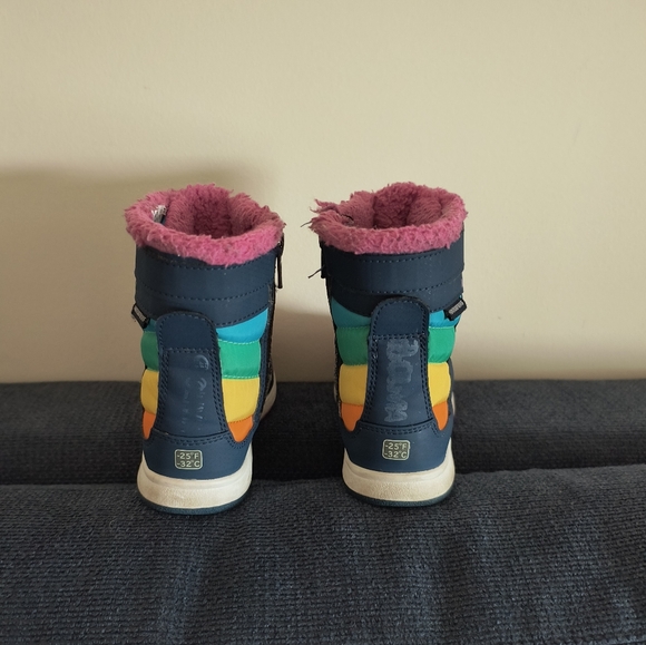 Merrell Snow Boots - Picture 2 of 4